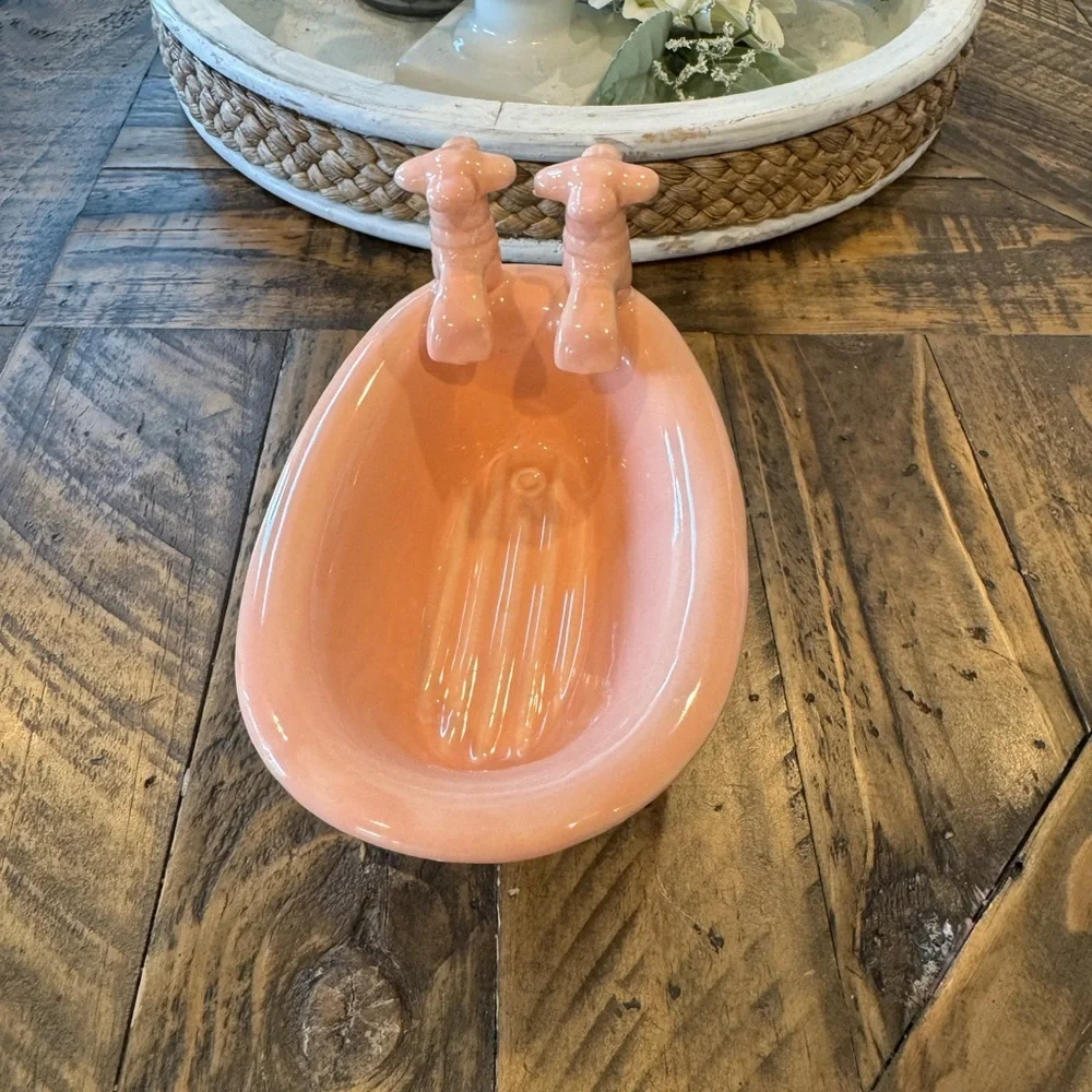 Vintage 1980’s Ceramic pink Soap Dish